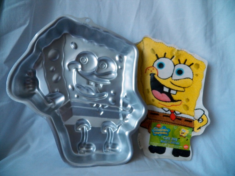 Wilton Spongebob Squarepants Cake Pan 21055130 2002 thumbs up w